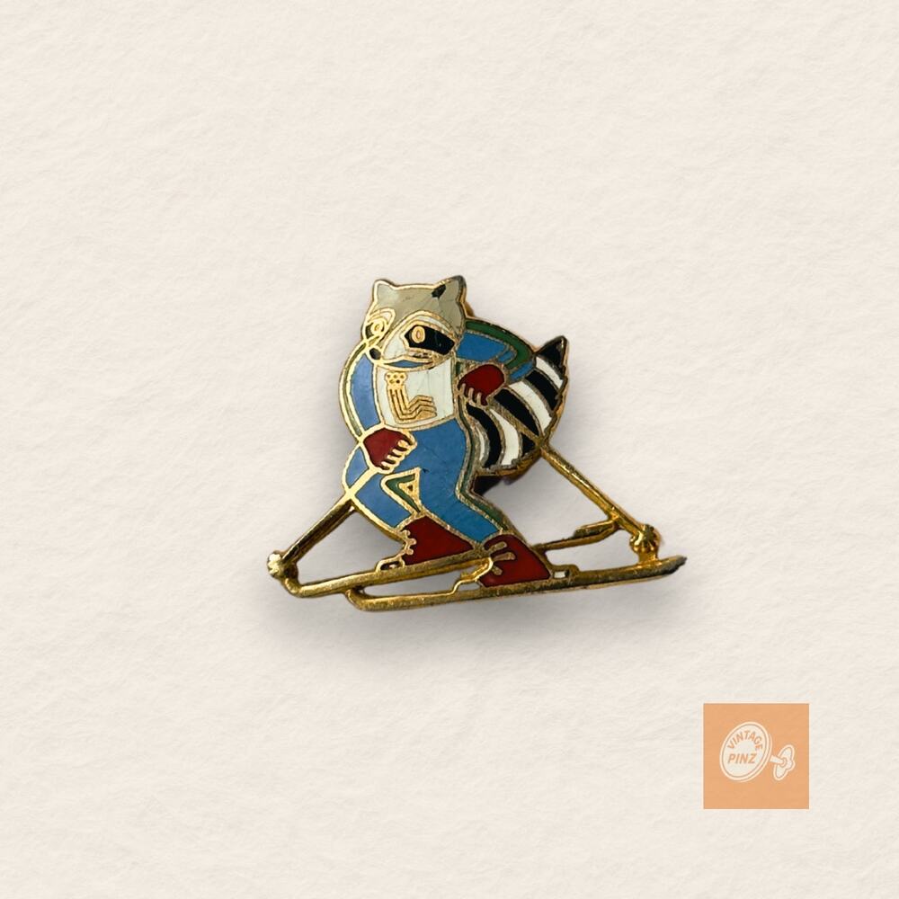 Vintage Skiing Raccoon Enamel Pin – Retro Animal Sportswear Winter Collectible